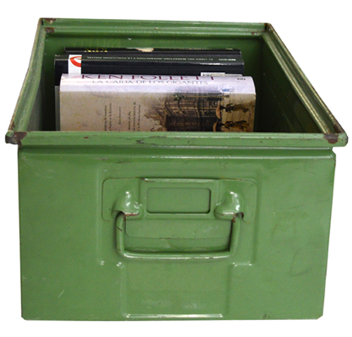 Caja metálica para almacenamiento de objetos pequeños